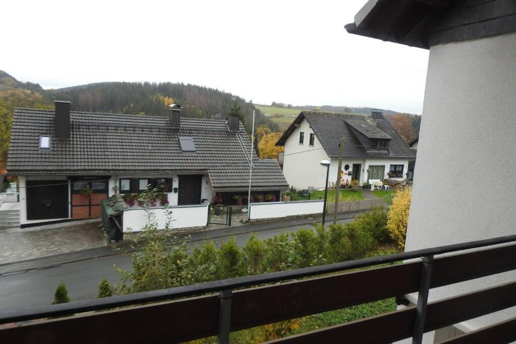 Bergblick Apartment Medebach Bagian luar foto