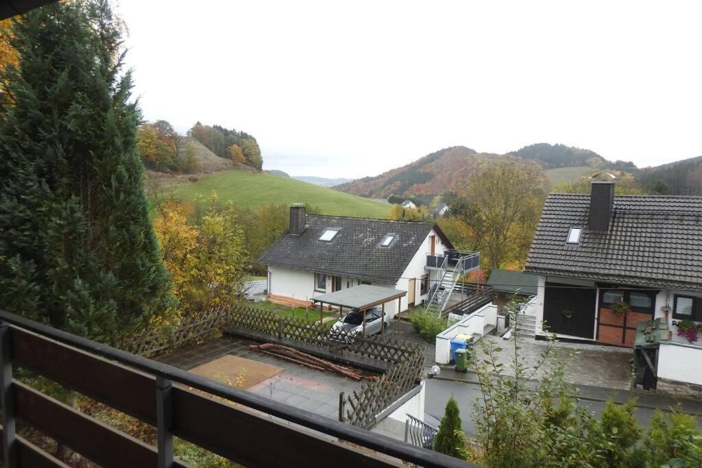 Bergblick Apartment Medebach Bagian luar foto