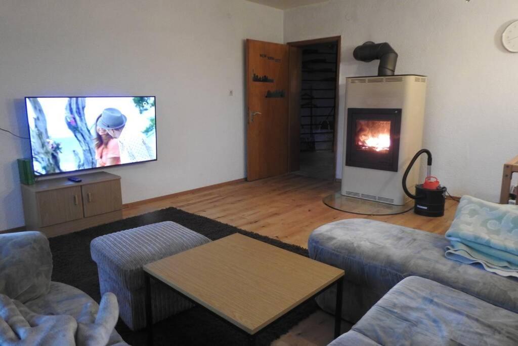 Bergblick Apartment Medebach Bagian luar foto