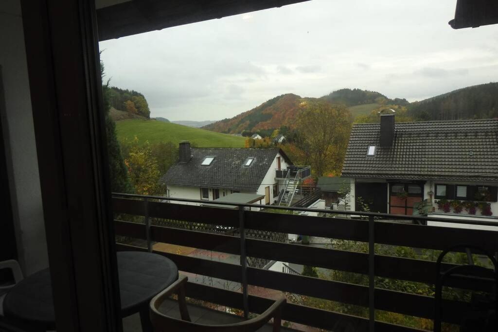 Bergblick Apartment Medebach Bagian luar foto